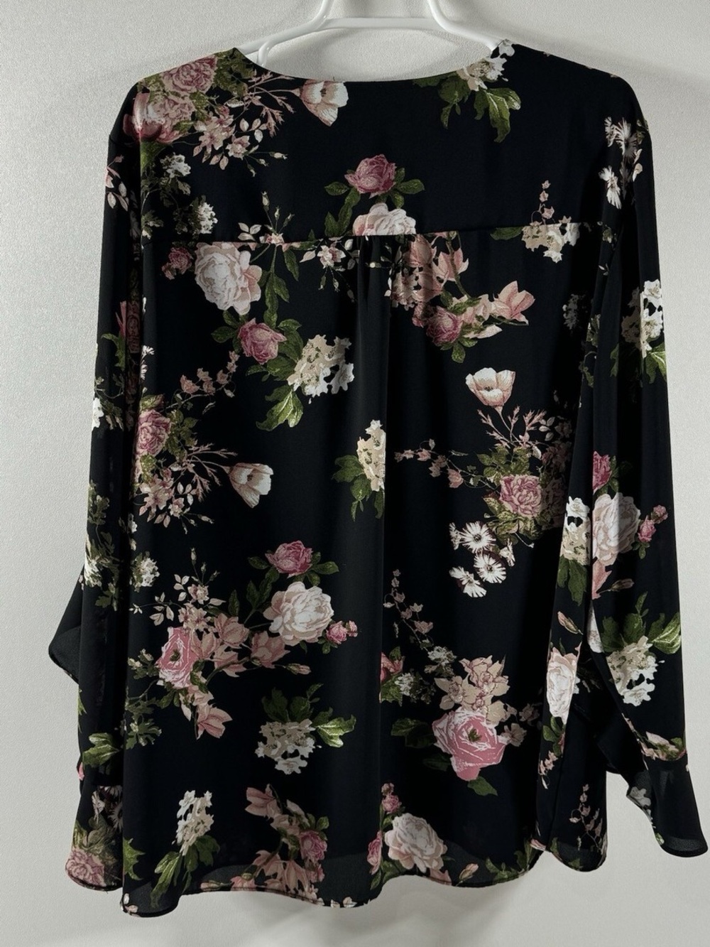 Tahari Black Floral V-Neck Flutter Sleeve Blouse - Picture 5 of 6